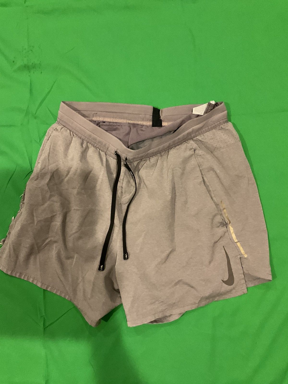 Nike × Vintage Vintage Nike grey and black shorts #nike #shorts Size US 28 / EU 44 - 1 Thumbnail