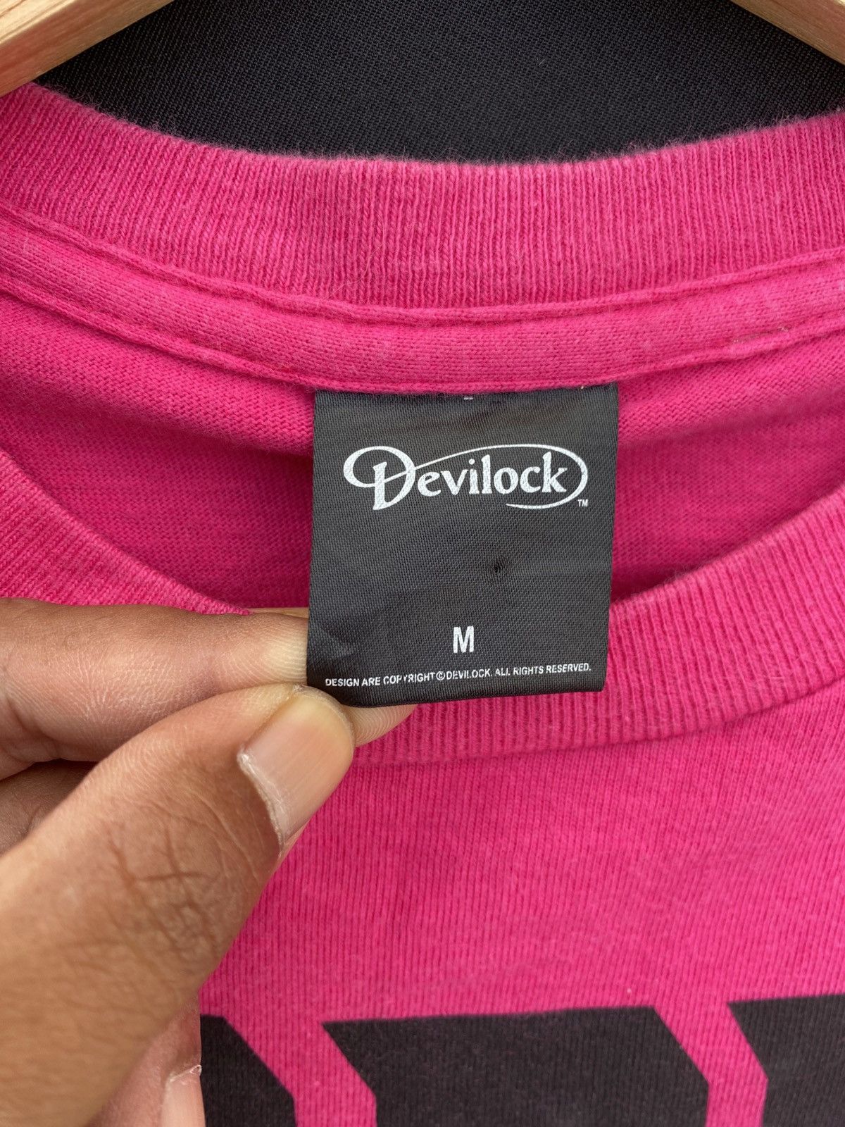 Devilock Rare Japanese Brand Devilock Wording Tshirt Size US S / EU 44-46 / 1 - 7 Thumbnail