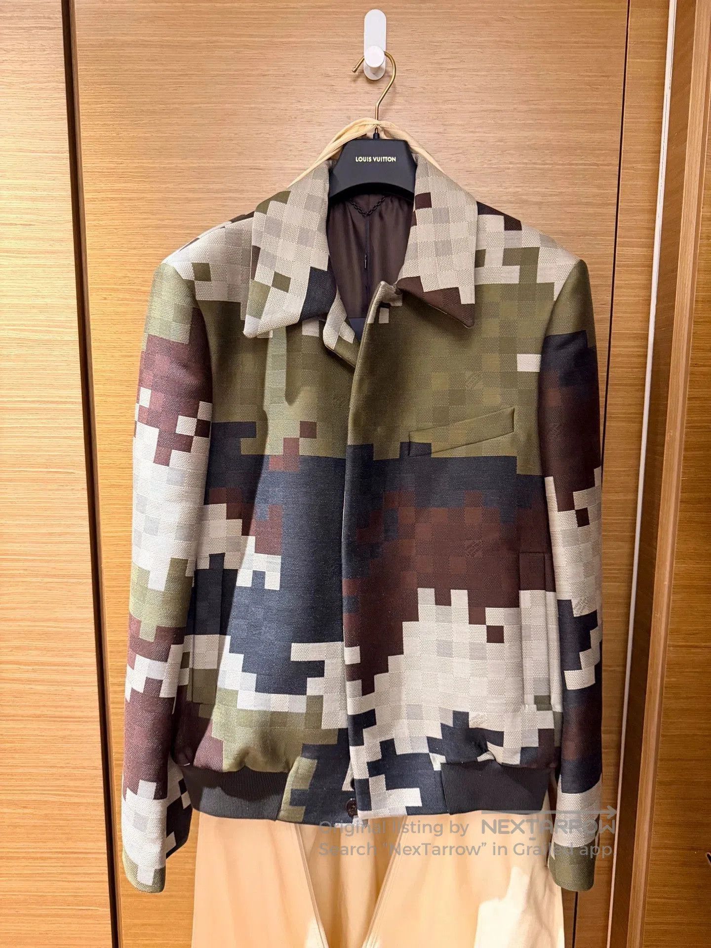 Louis Vuitton Green Pixel Pattern Light Jacket Size L. Size US L / EU 52-54 / 3 - 1 Thumbnail