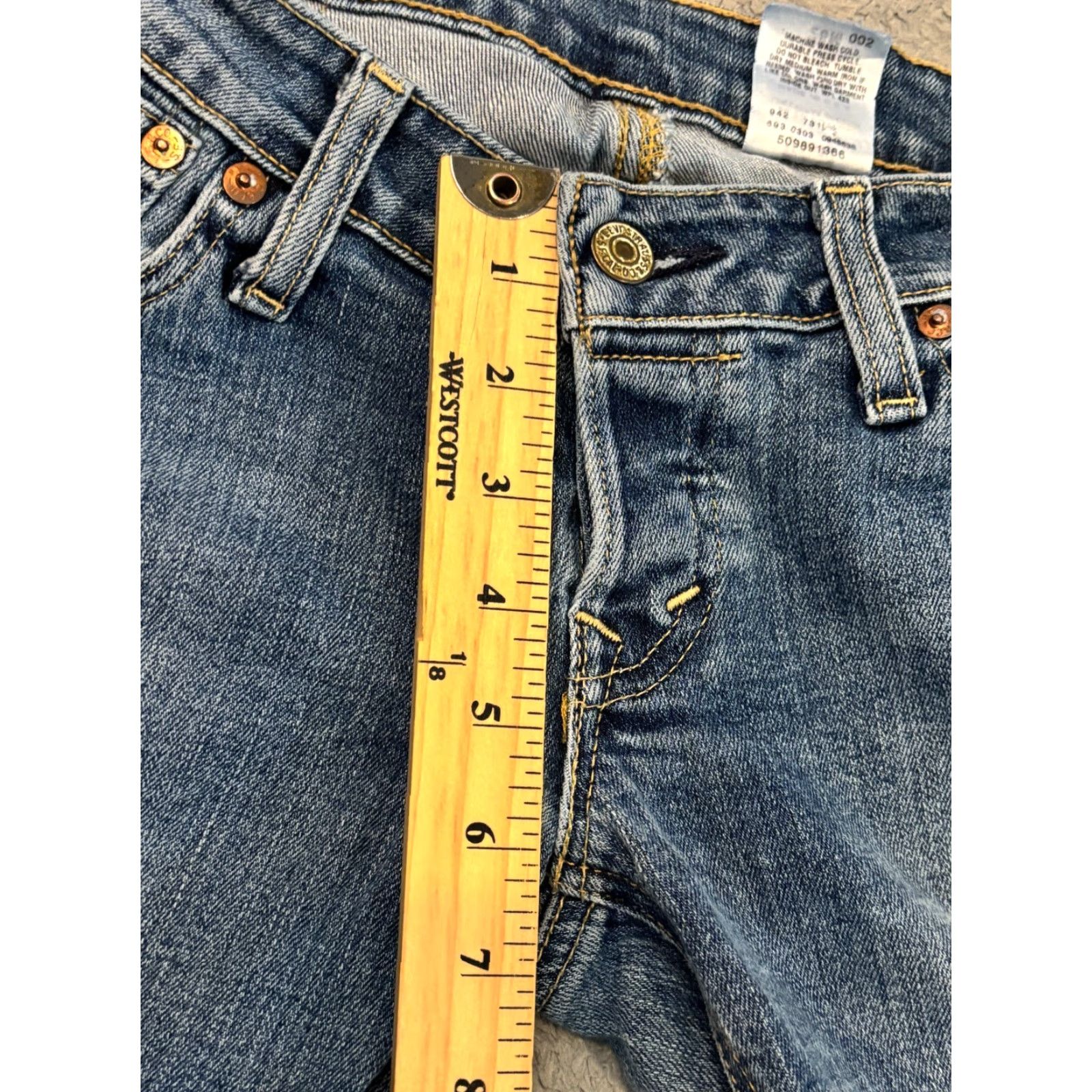 Levi's VINTAGE Levi’s Jeans Womens 26M Flare Leg Distressed Medium Wash Blue Made USA Size 26" / US 2 / IT 38 - 4 Thumbnail