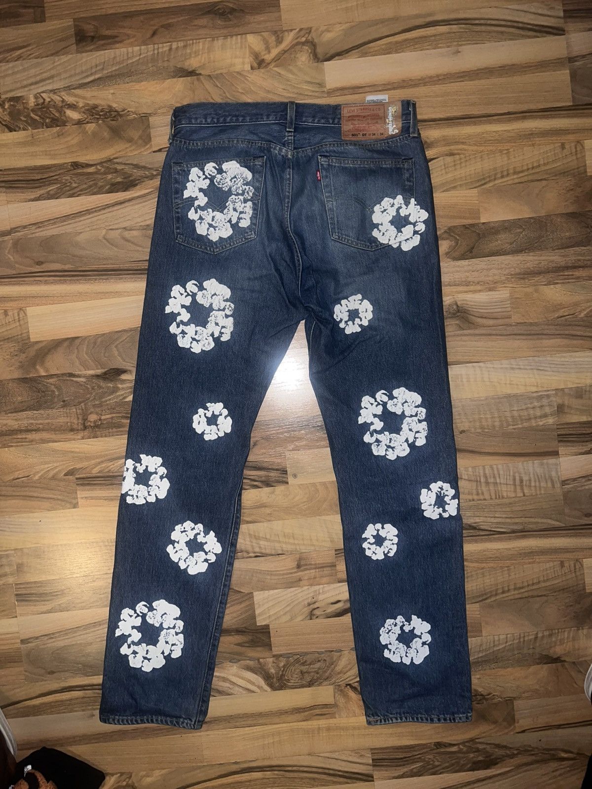 DENIM TEARS × Levi's Denim Tears x Levis Cotton Wreath Jeans Size US 34 / EU 50 - 2 Thumbnail
