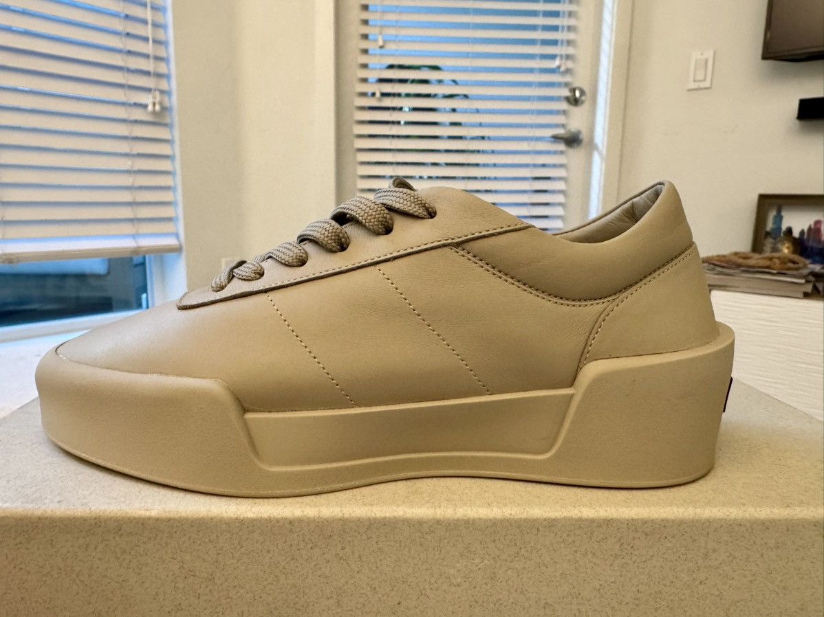 Fear of God Fear of God Taupe Aerobic Low Sneakers Size US 7.5 / EU 40-41 - 3 Thumbnail
