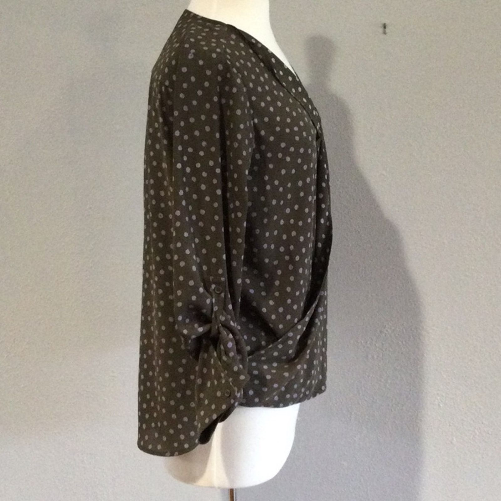 Other Pleione Olive & Lilac Rolltab Sleeve Faux Wrap Blouse Size M Size M / US 6-8 / IT 42-44 - 6 Thumbnail
