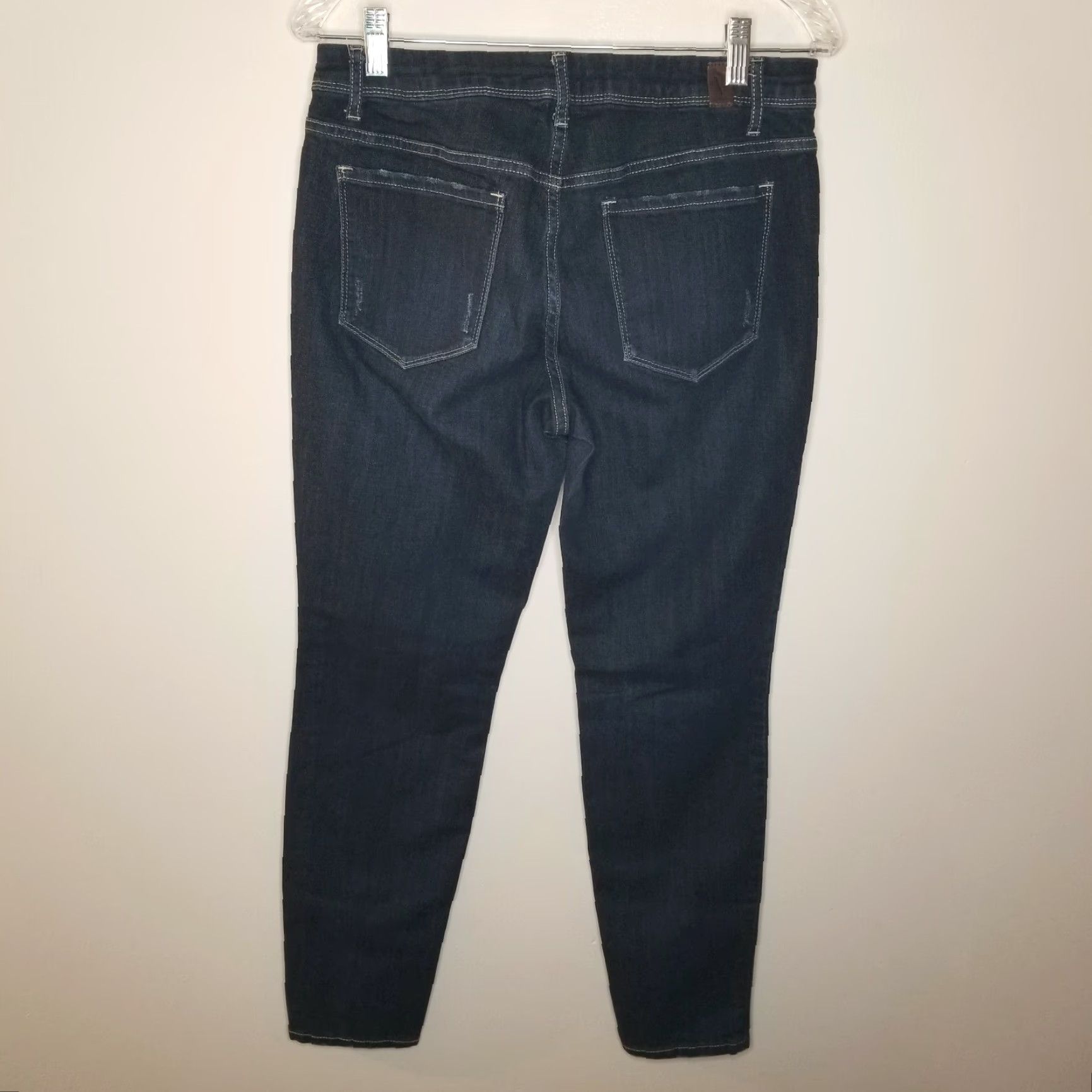 Vintage VINTAGE? Wait: Simply Vera Denim Women's Jeans Skinny Mid Rise Dark Blue Size 8 Women’s Jeans, Denim, Skinny, Mid Rise, Size 8 Size 30" / US 8 / IT 44 - 4 Thumbnail