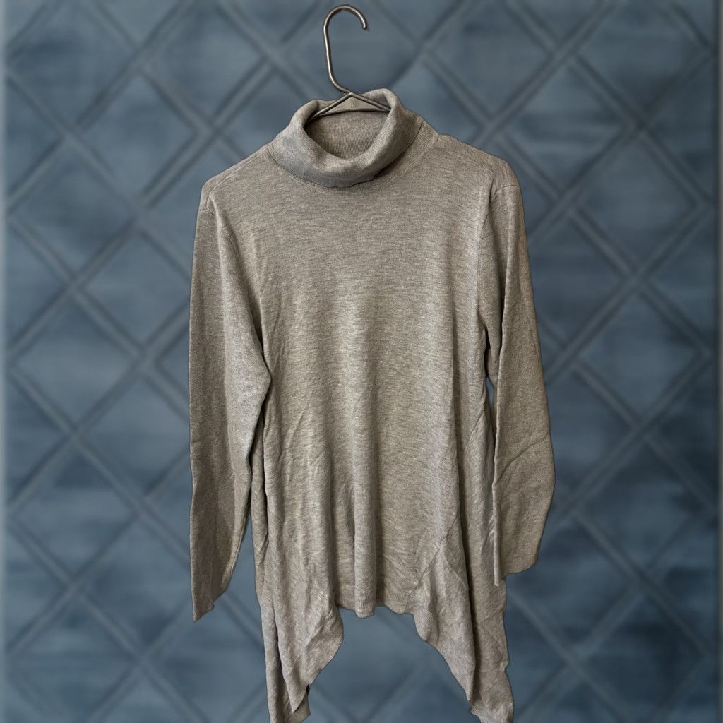 Vintage Chicos Featherweight Turtleneck Tunic Sz 2 Medium Cashmere Sweater Handkerchief Shirt Womens Tunic Long Sleeve Gray Cashmere, Cashmere Blend Size L / US 10 / IT 46 - 1 Thumbnail