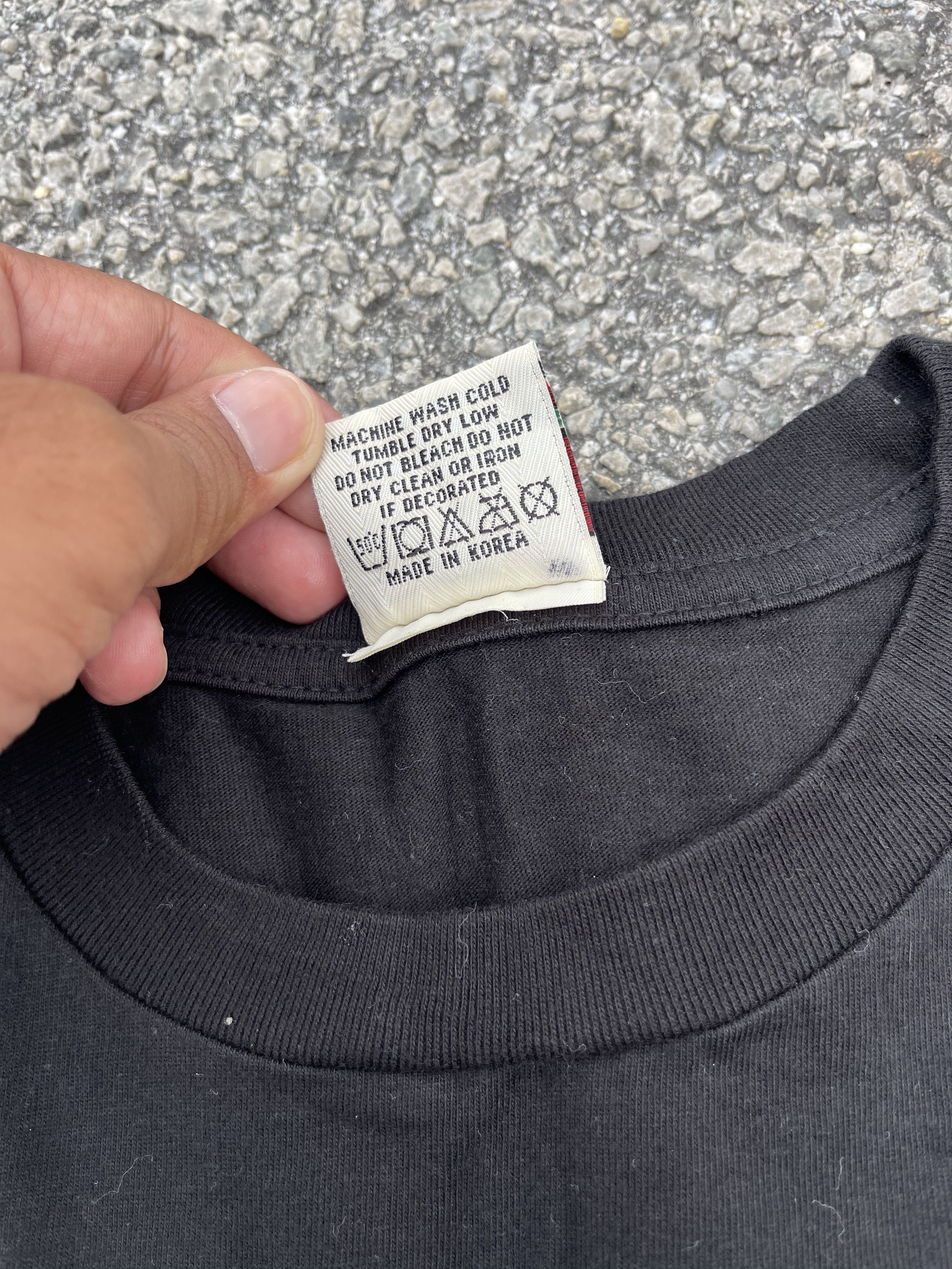 5351 POUR LES HOMMES × Vintage Vintage 5351 Pour Les Hommes x Bruce Lee Black Tee Size M Size US M / EU 48-50 / 2 - 5 Thumbnail
