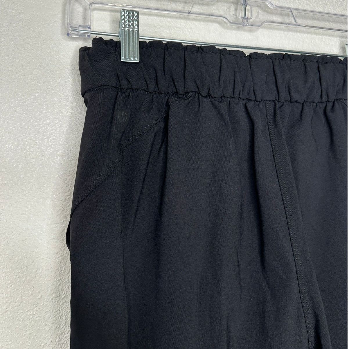Lululemon Lululemon Black High Rise Jogger Drawstring Banded Hem 6 Size 28" / US 6 / IT 42 - 6 Thumbnail