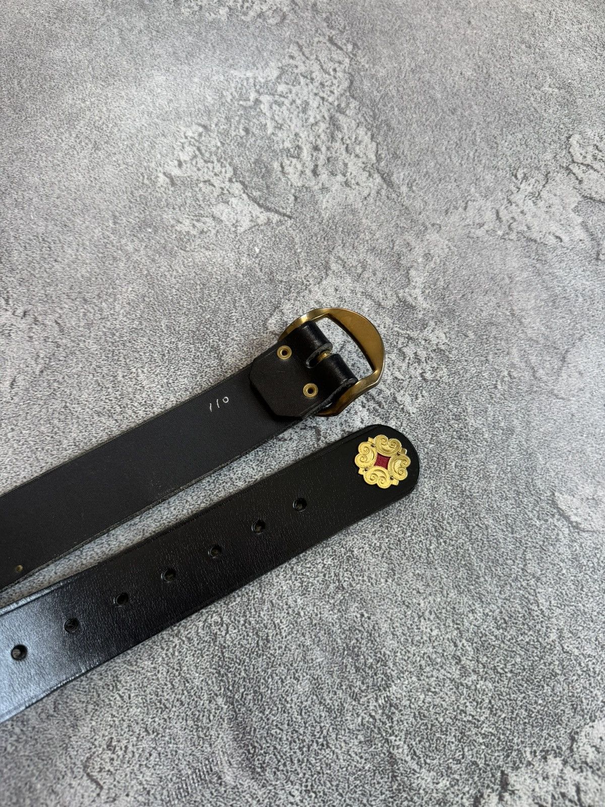 Etro 90s Retro vintage leather belt iconic cows 🐄 metal details Size ONE SIZE - 14 Thumbnail