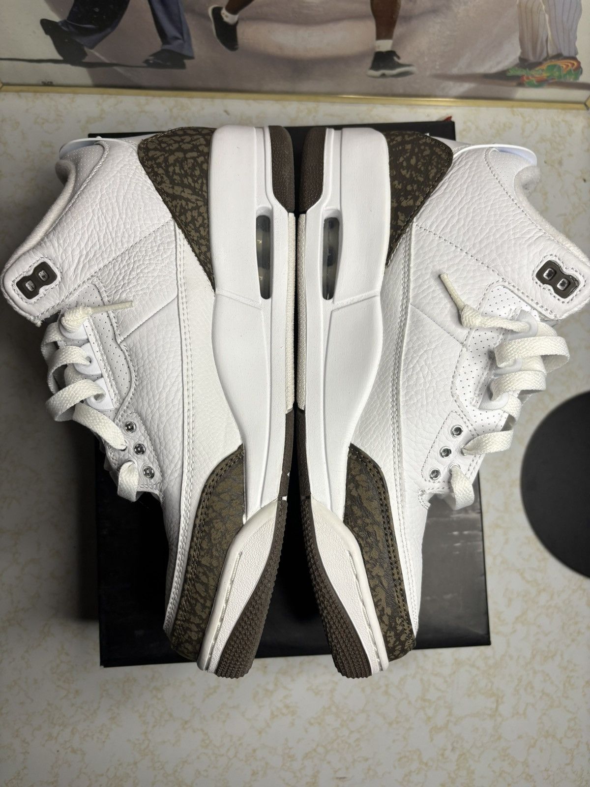 Jordan Brand Jordan 3 Retro Mocha Size US 9.5 / EU 42-43 - 3 Thumbnail
