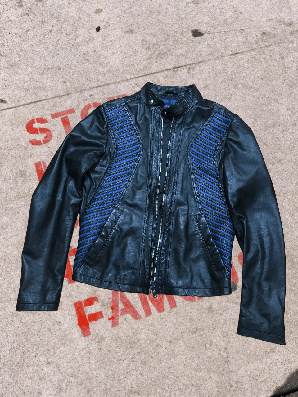 Versace VINTAGE VERSACE JACKET 90S Y2K Size US S / EU 44-46 / 1 - 1 Thumbnail