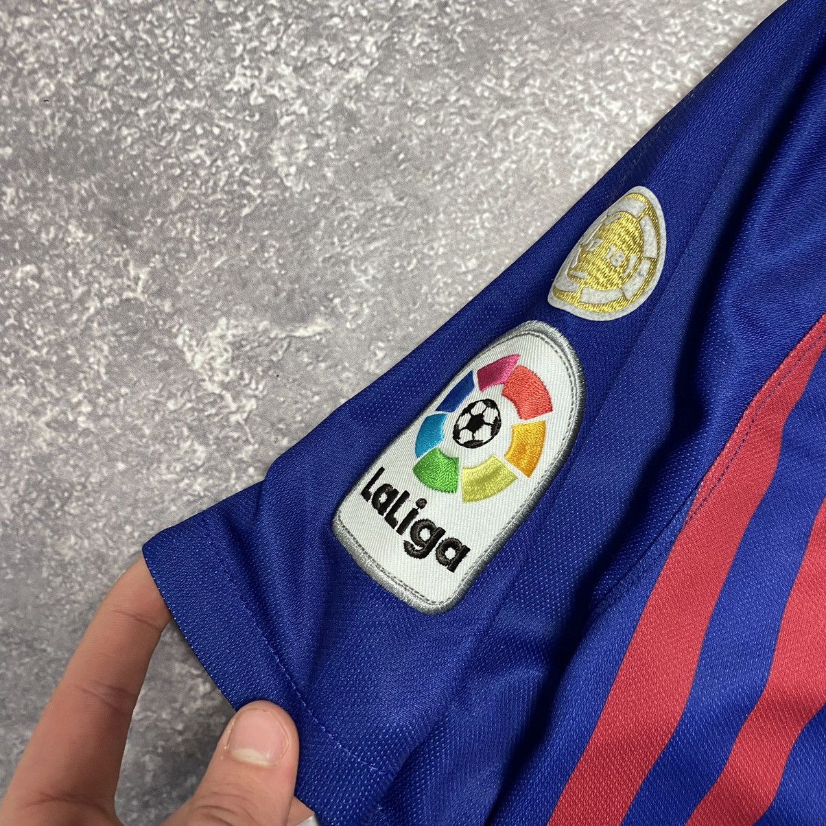 Other Men’s Nike FC Barcelona Origi football player jersey Size US S / EU 44-46 / 1 - 10 Thumbnail