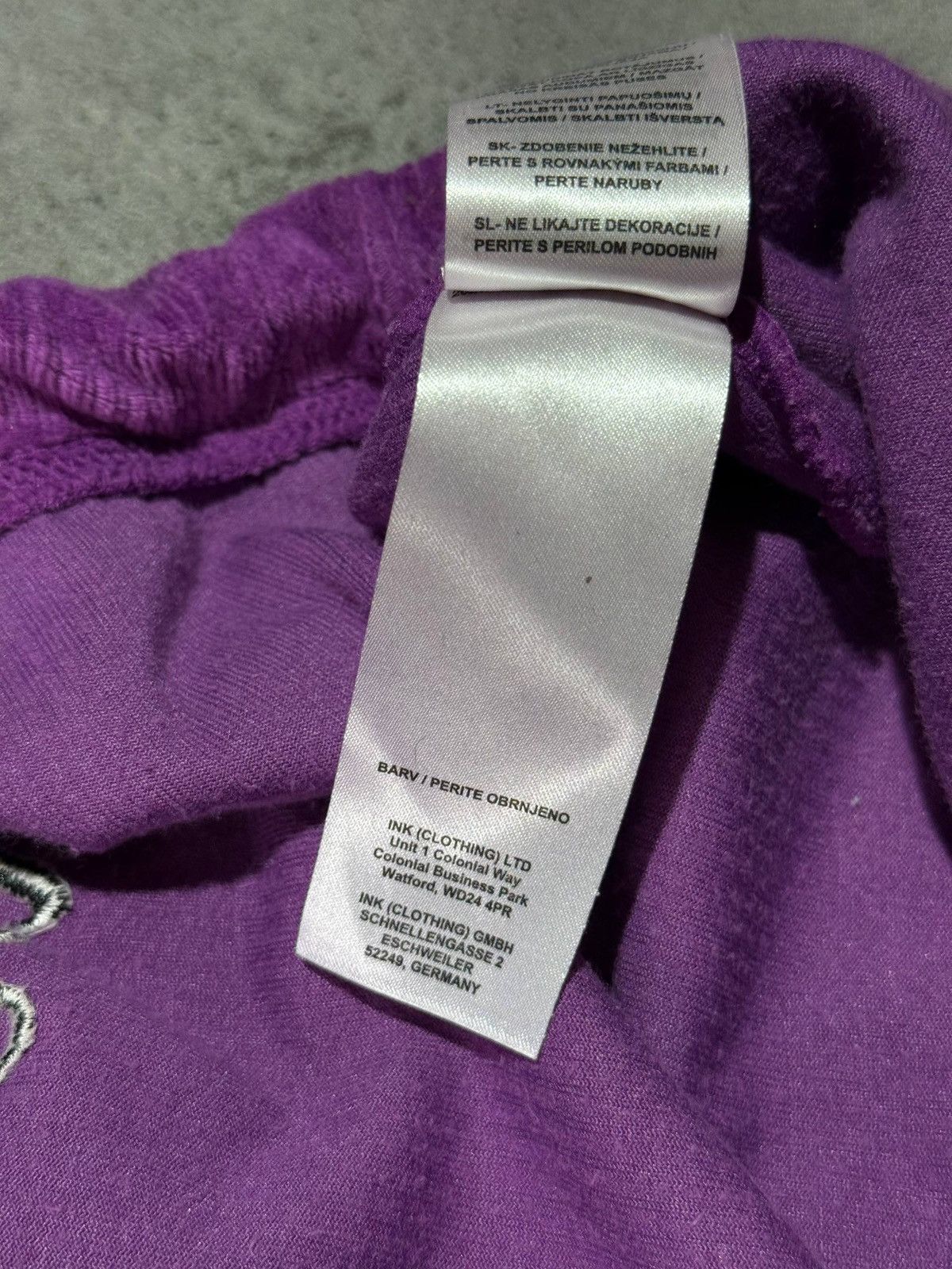 Juicy Couture Velveteen Velour Juice Couture purple pants bell bottom Size 30" / US 8 / IT 44 - 10 Thumbnail