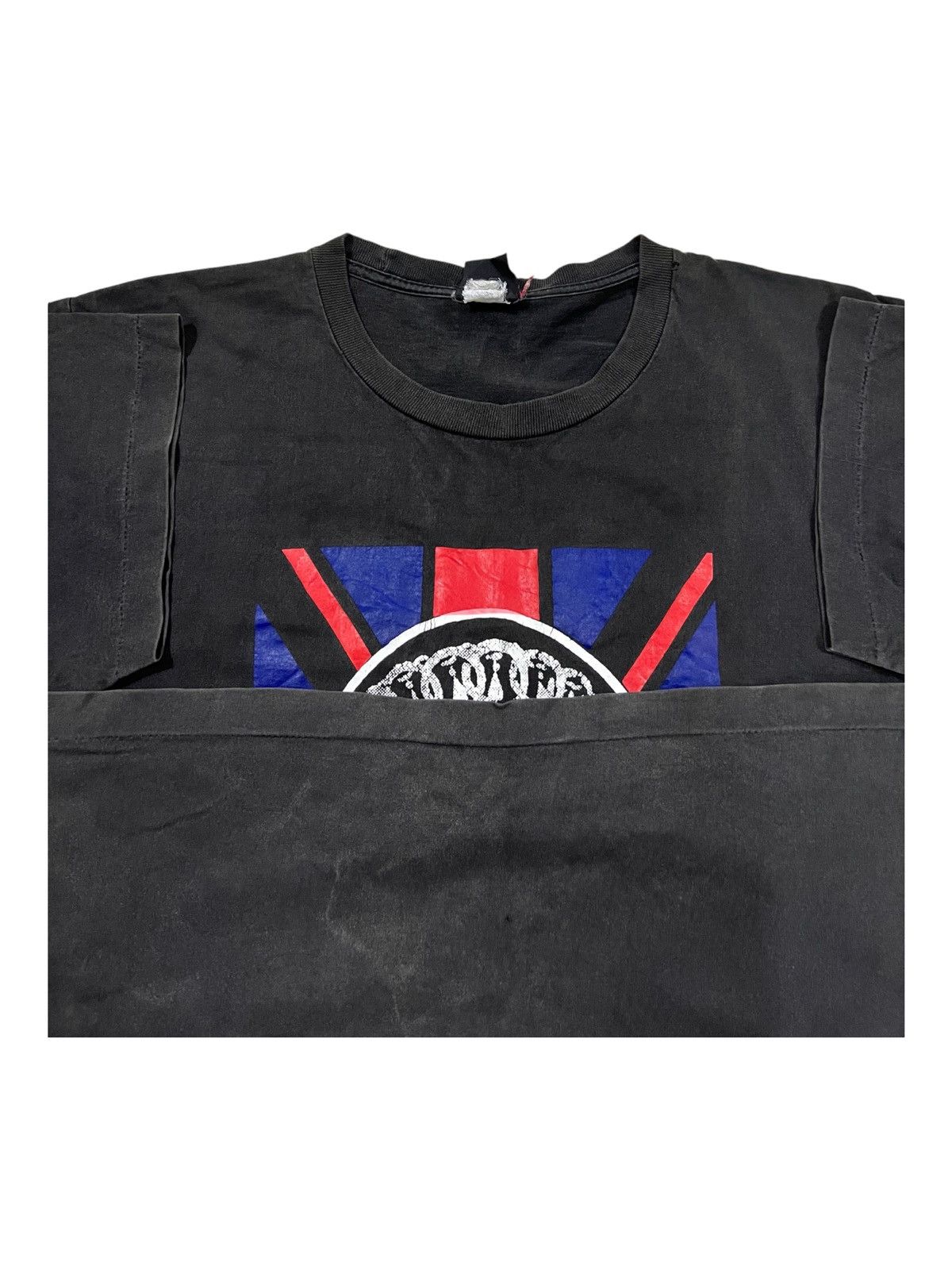 Band Tees × Vintage Vintage 2002 Sex Pistol God Save Queen Single Stitch Shirt Size US L / EU 52-54 / 3 - 2 Thumbnail