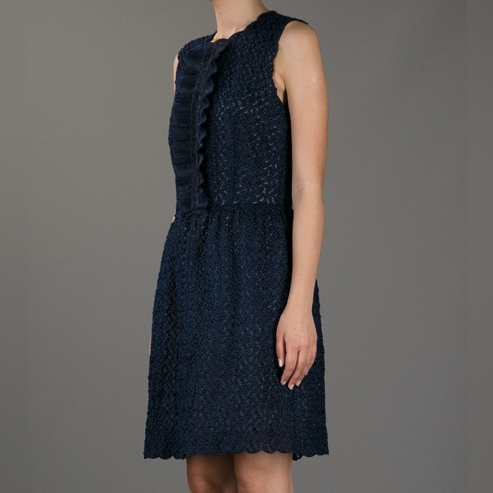 RED Valentino RED VALENTINO Empire Line Dress Navy Lace Size 40, Authentic Size S / US 4 / IT 40 - 3 Thumbnail