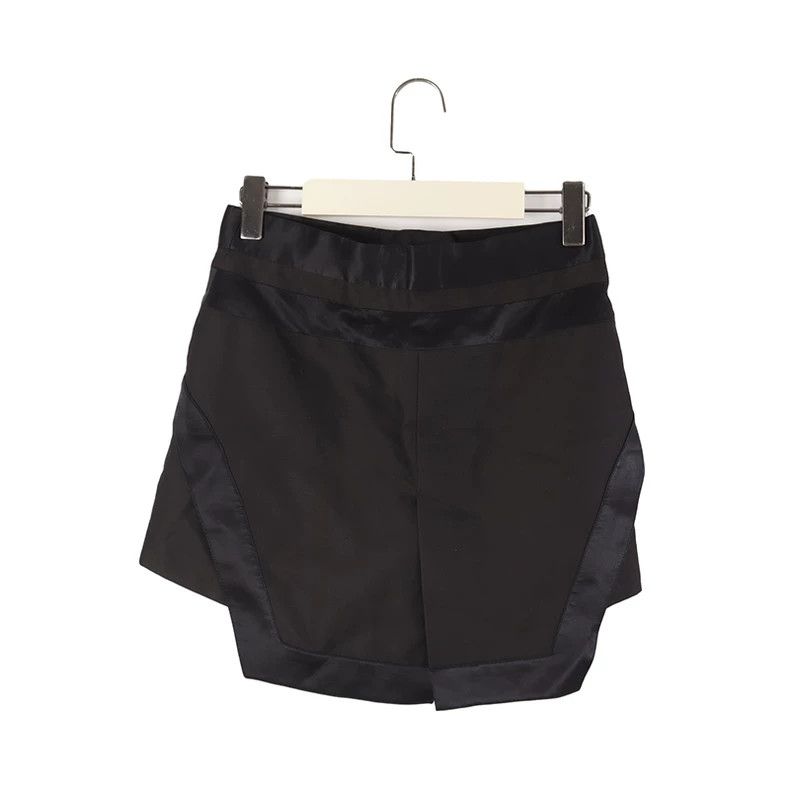 Givenchy Givenchy SizeXXS Shorts Size 32" / US 10 / IT 46 - 2 Thumbnail