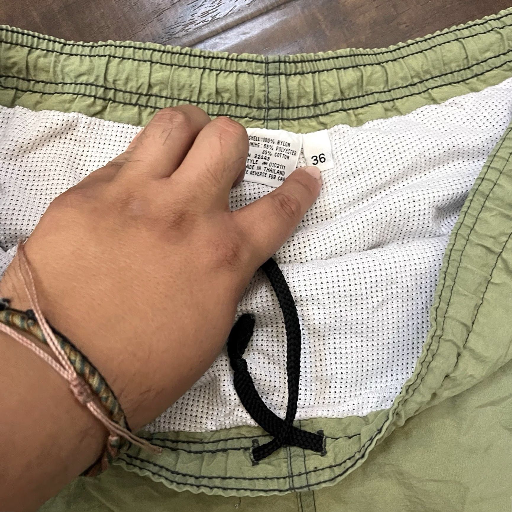 Quiksilver VINTAGE Quiksilver Board Shorts Mens 36 Beach Surf Nylon Green Camouflage Quick Dry Pockets Drawstring 90s Surfing Recreation Lifeguard Men Size US 36 / EU 52 - 6 Thumbnail