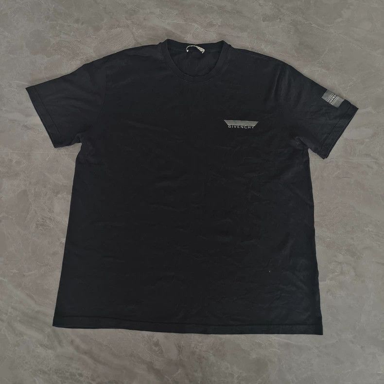 Givenchy Givenchy Back logo short-sleeve T-shirt Size US XL / EU 56 / 4 - 1 Thumbnail