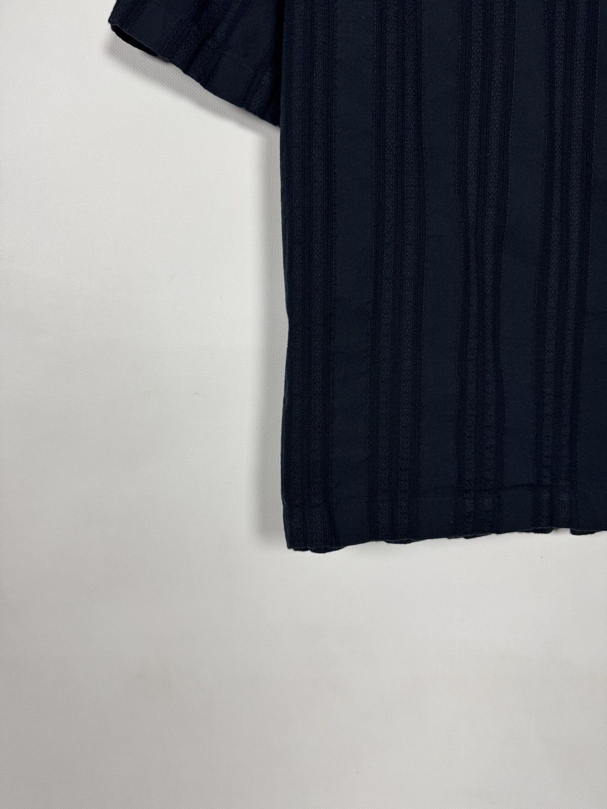 Cos COS Textured Stripe Short Sleeve Shirt Regular Fit Size L Size US L / EU 52-54 / 3 - 13 Thumbnail