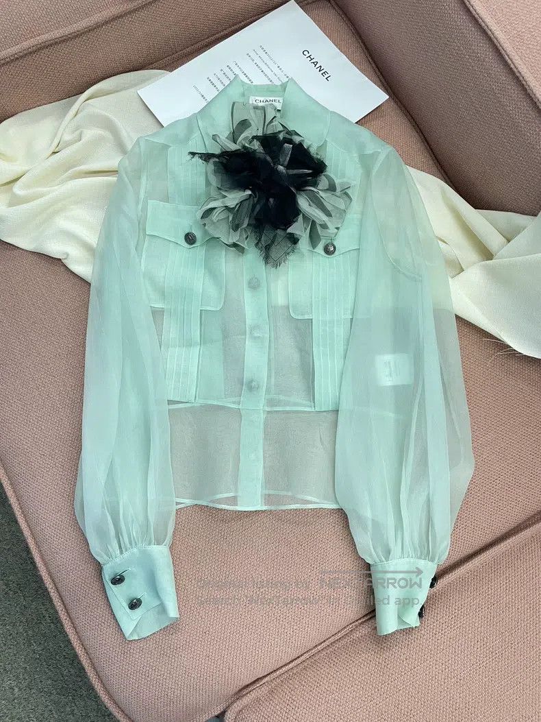 Chanel Flower brooch shirt long sleeves