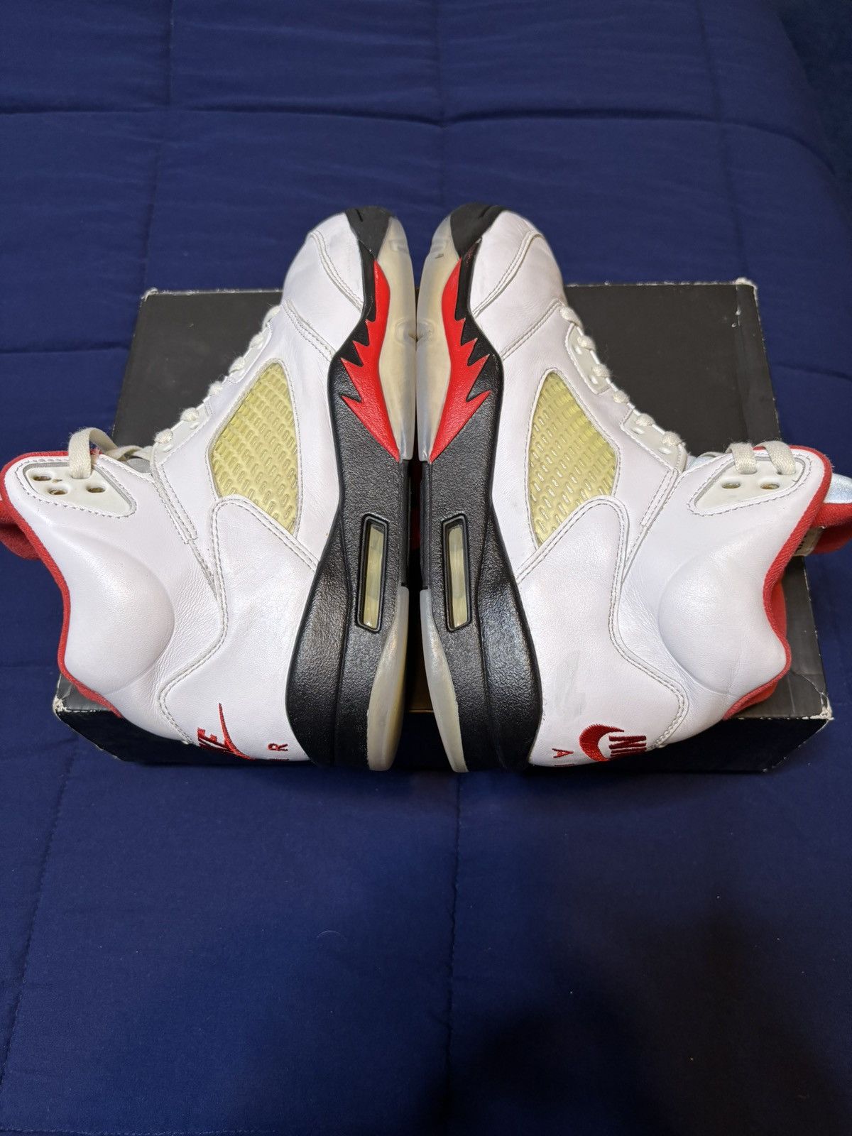 Jordan Brand Jordan 5 Retro Fire Red 2020 Size 8.5 Size US 8.5 / EU 41-42 - 3 Thumbnail