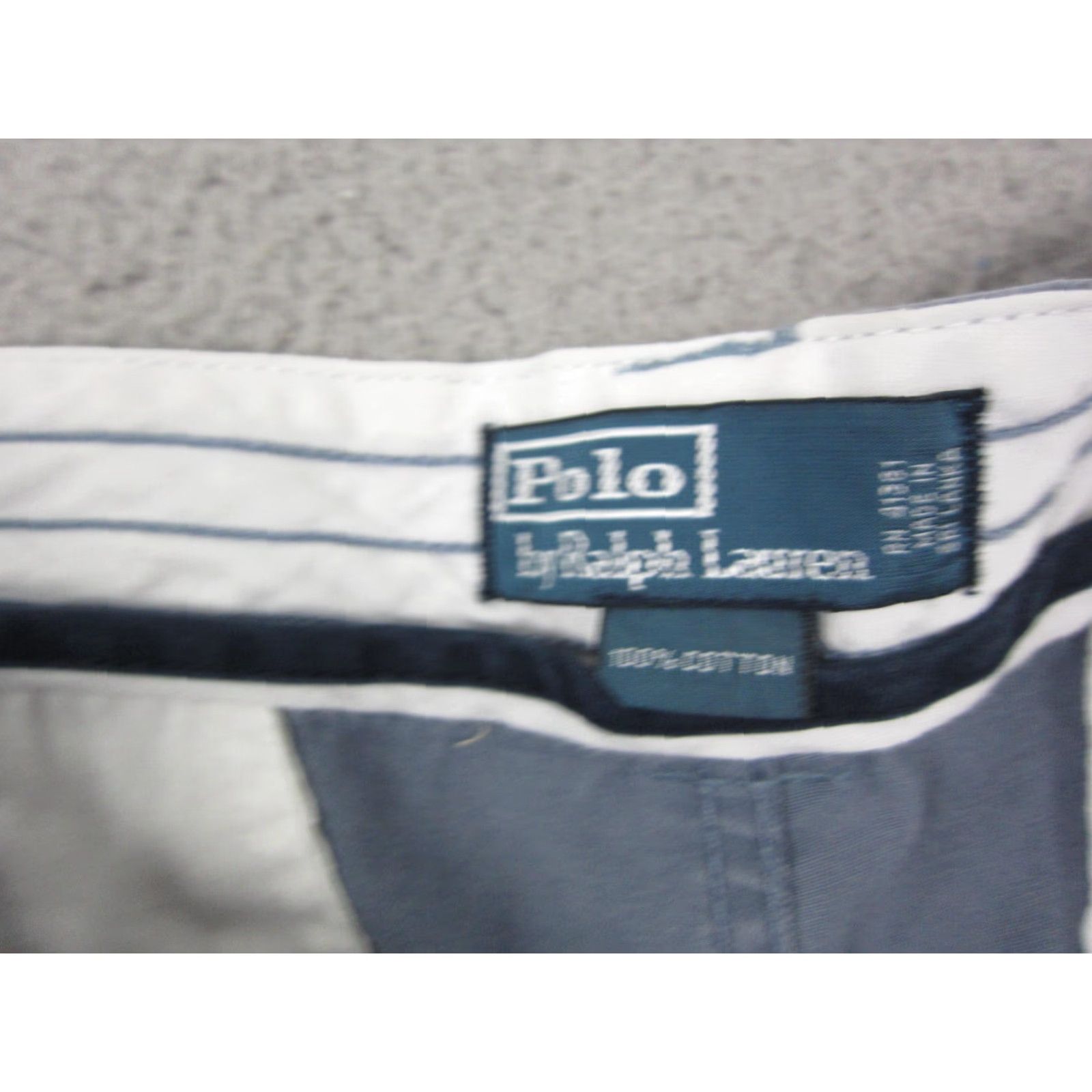 Polo Ralph Lauren VINTAGE Polo Ralph Lauren Shorts Cargo Mens 35 Blue 90s Chino Cotton Baggy Cargo Pocket Mid Rise Adjustable Zip/Buttons Regular Mens Size US 35 - 4 Thumbnail