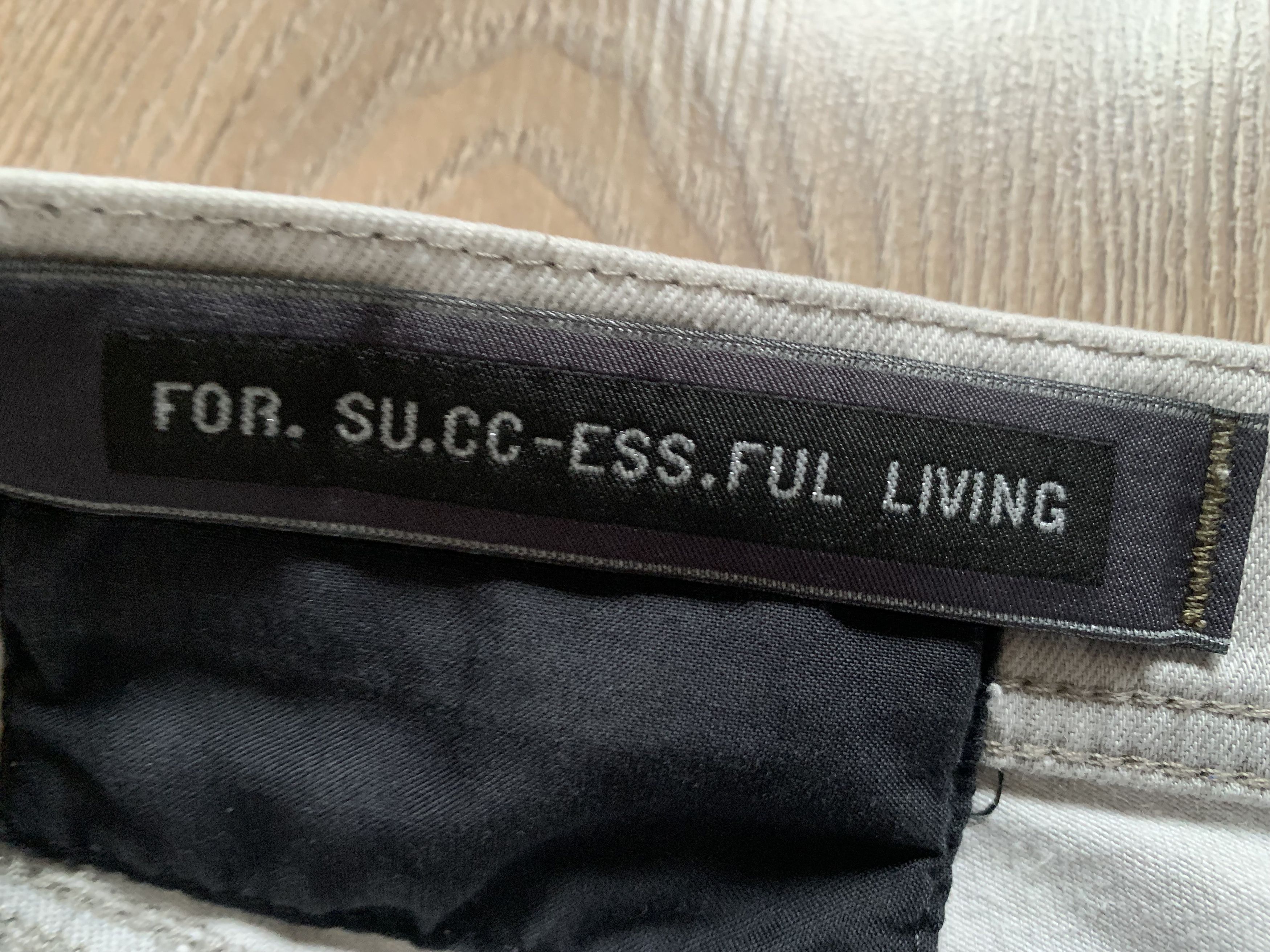Diesel Diesel Tepphar Slim Carrot Stretch Light Grey Jeans Size US 30 / EU 46 - 8 Thumbnail