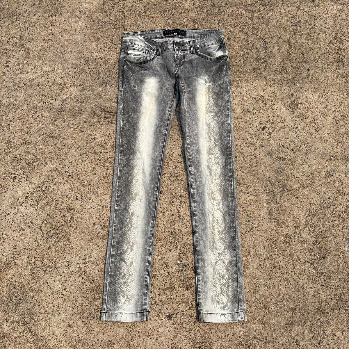 If Six Was Nine E&JOY by ETAM Snake Print Skinny Jeans Grey Wash Size US 30 / EU 46 - 1 Thumbnail