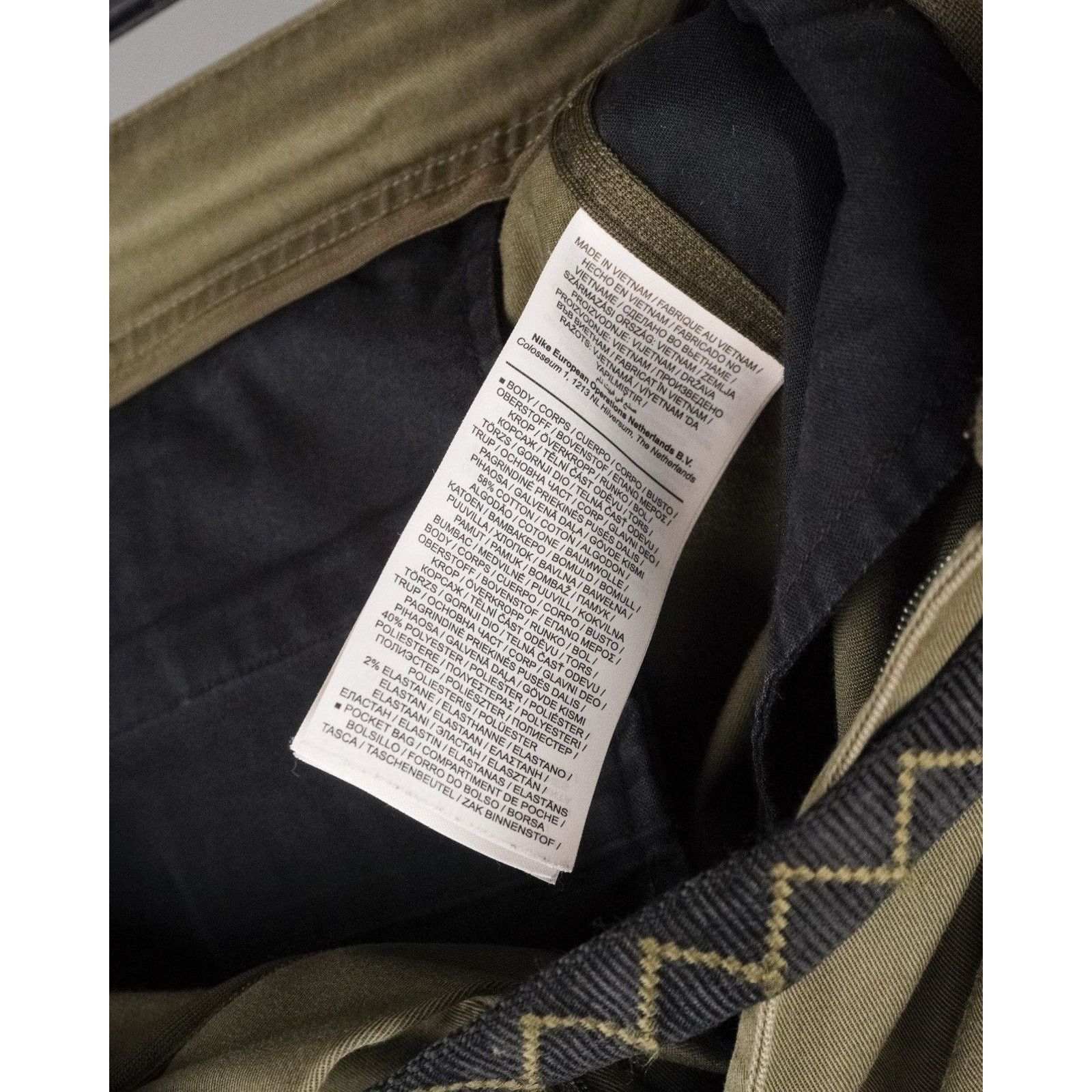 Nike ACG Rare nike acg 2018 multipocket ninja khaki cargo pants Size US 32 / EU 48 - 9 Thumbnail