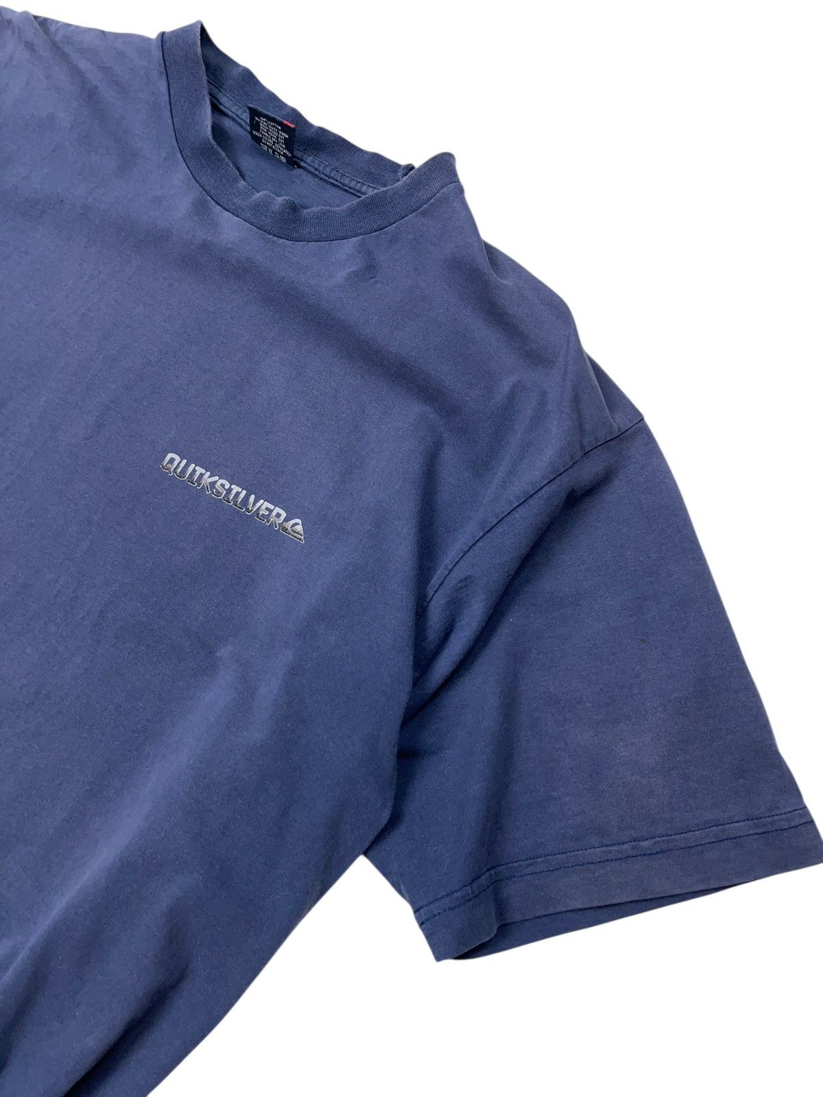 Quiksilver Vintage 90s Quiksilver Big Logo Faded T-shirt Surfing Size US L / EU 52-54 / 3 - 4 Thumbnail