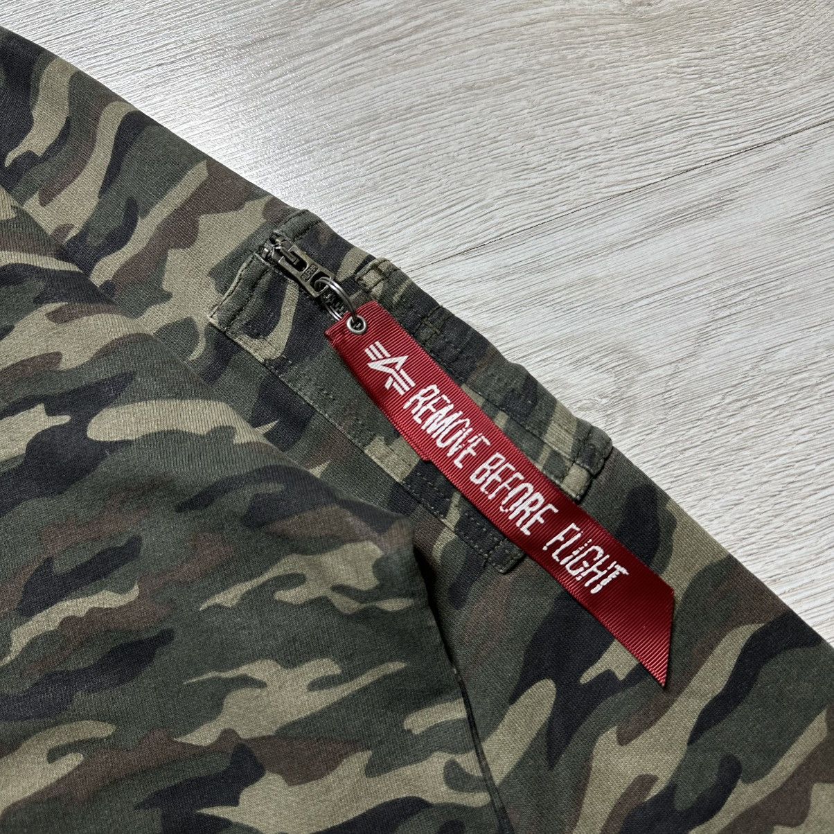 Alpha Industries Alpha Industries Camo sweatshirt - XL Size US XL / EU 56 / 4 - 4 Thumbnail