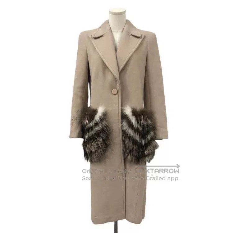 Other fendi coat with fox fur pockets. Size US M / EU 48-50 / 2 - 1 Thumbnail