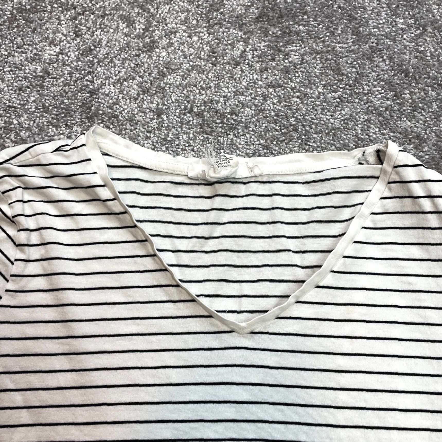 Vintage Workshop Shirt Womens Small White Blue Striped V Neck Short Sleeve Supima Cotton Size S / US 4 / IT 40 - 2 Thumbnail