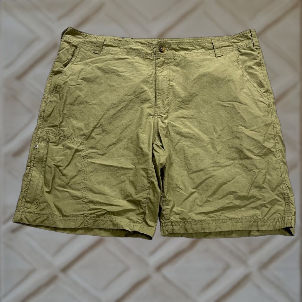 Vintage VINTAGE None Columbia Chino Shorts Mens 42 Regular Green Casual Outdoor Cotton Size US 42 / EU 58 - 1 Thumbnail