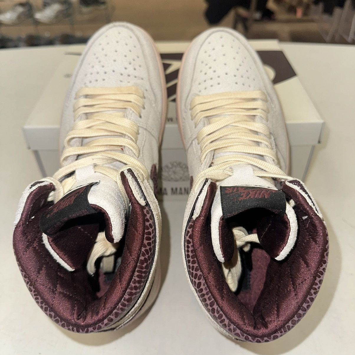 A Ma Maniere × Nike Size 9.5 - Jordan 1 OG x A Ma Maniere High Airness Size US 9.5 / EU 42-43 - 3 Thumbnail