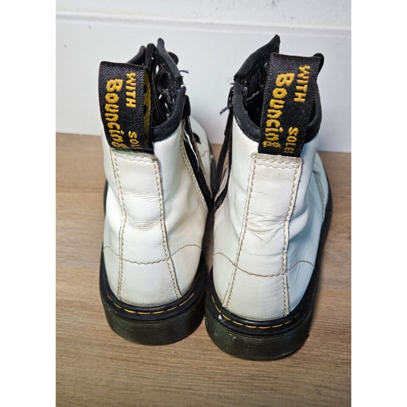 Dr. Martens Dr. Martens 1460 Pascal Women’s Size US3 White Leather Boots Size US 4 / IT 34 - 4 Thumbnail