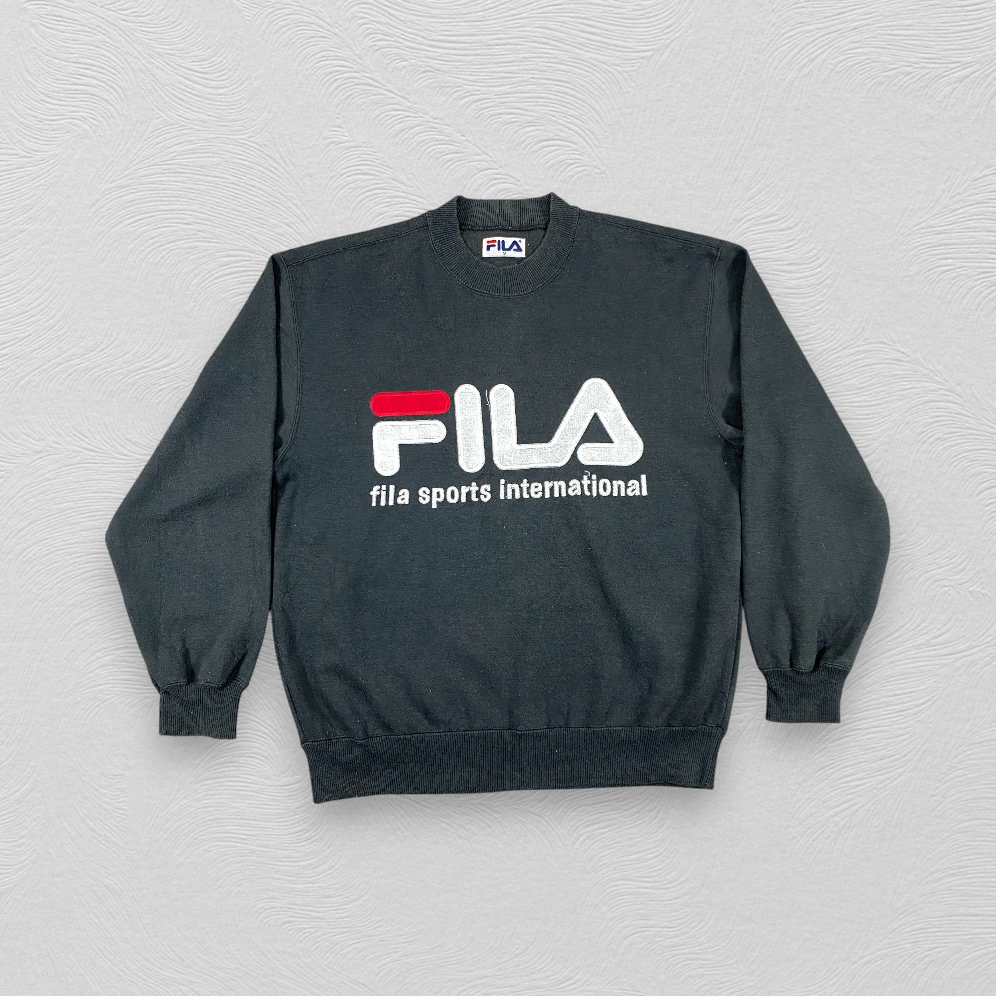 Vintage Fila Big Logo Sweatshirt Jacket- J203