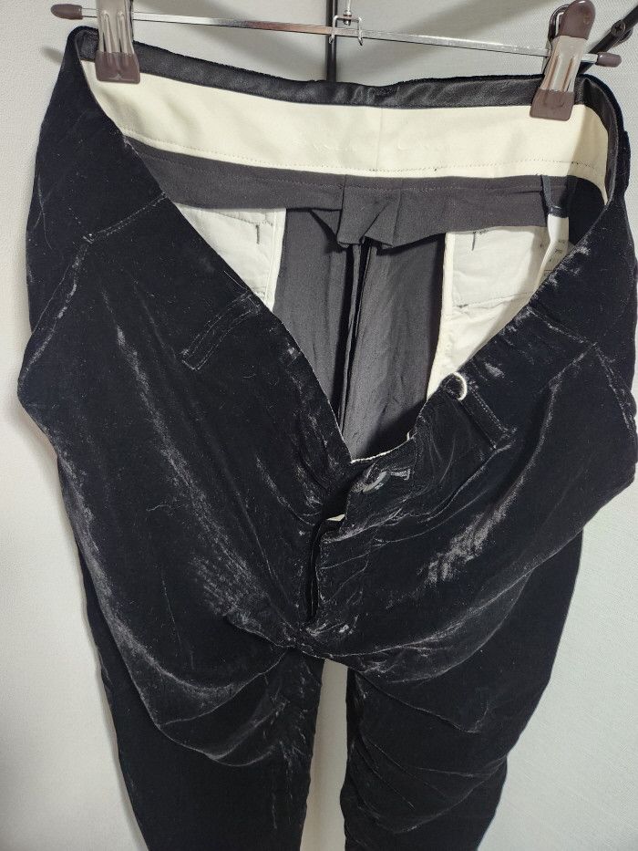 Rick Owens Rick Owens NOIR velvet Tapered PANTS Size US 28 / EU 44 - 2 Thumbnail