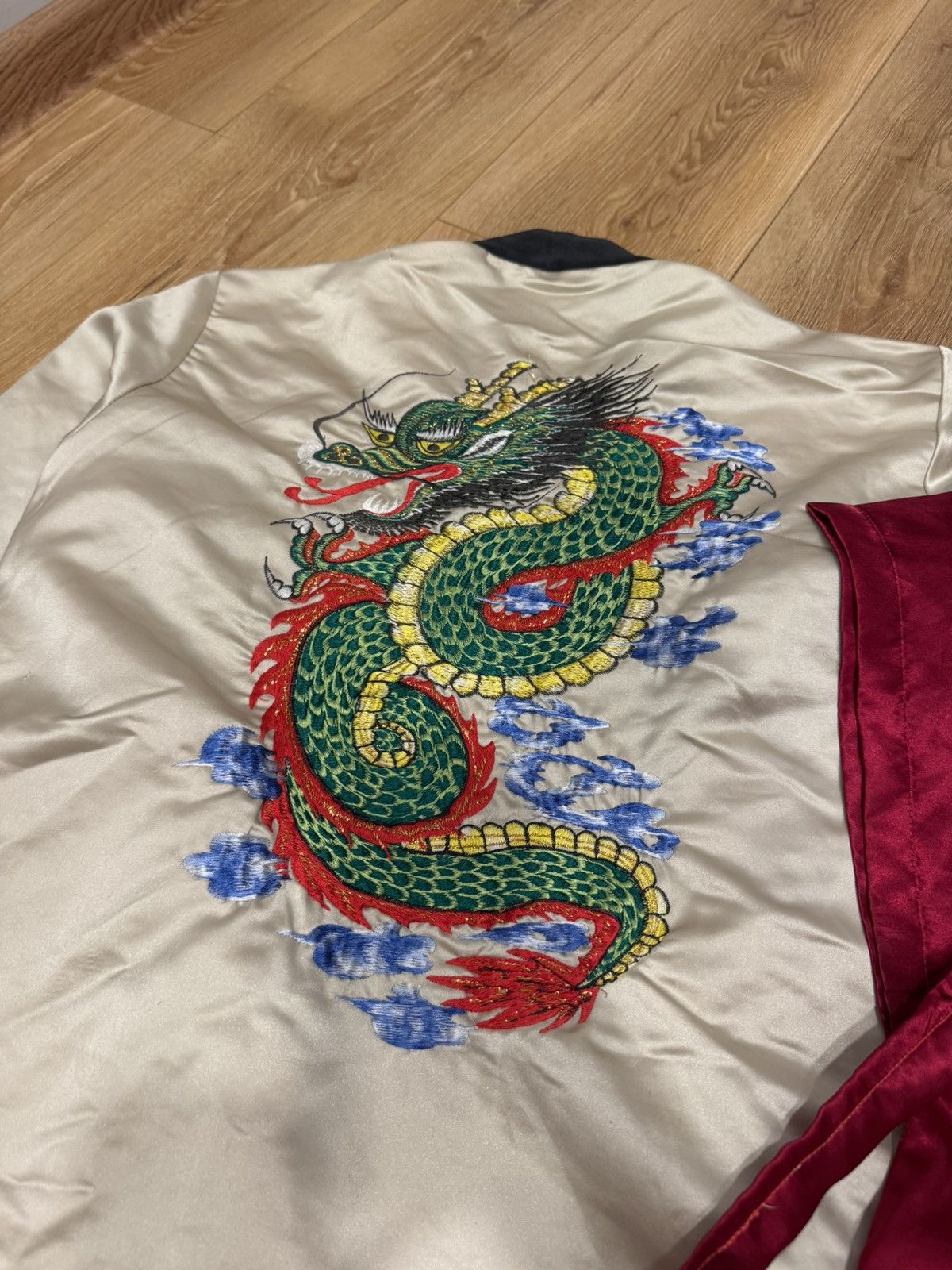 Japanese Brand 🐲 VINTAGE DRAGON ROBES🐲 Size US M / EU 48-50 / 2 - 4 Thumbnail