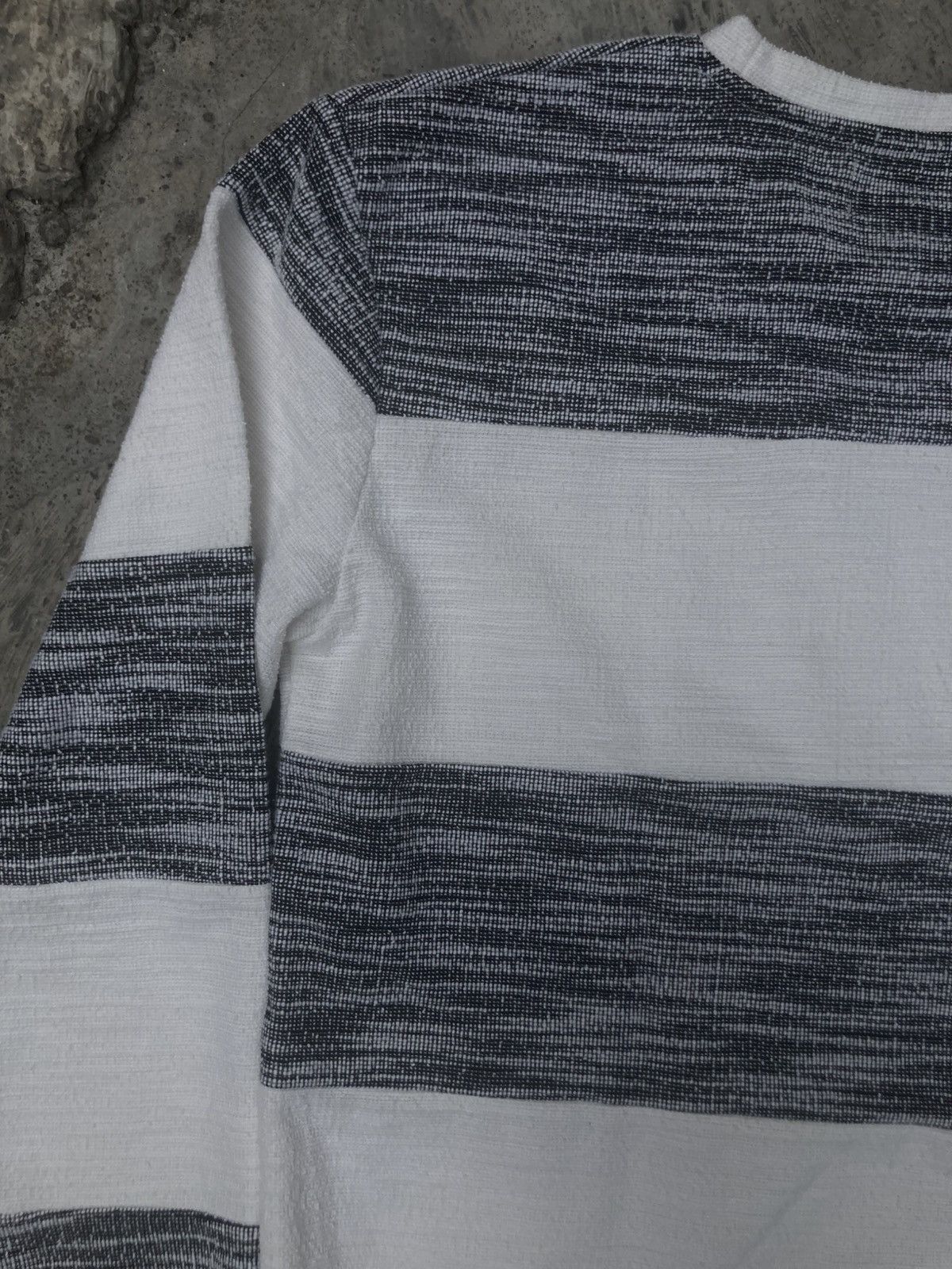 In The Attic IN THE ATTIC TEXTURED LONG SLEEVE Size US S / EU 44-46 / 1 - 7 Thumbnail