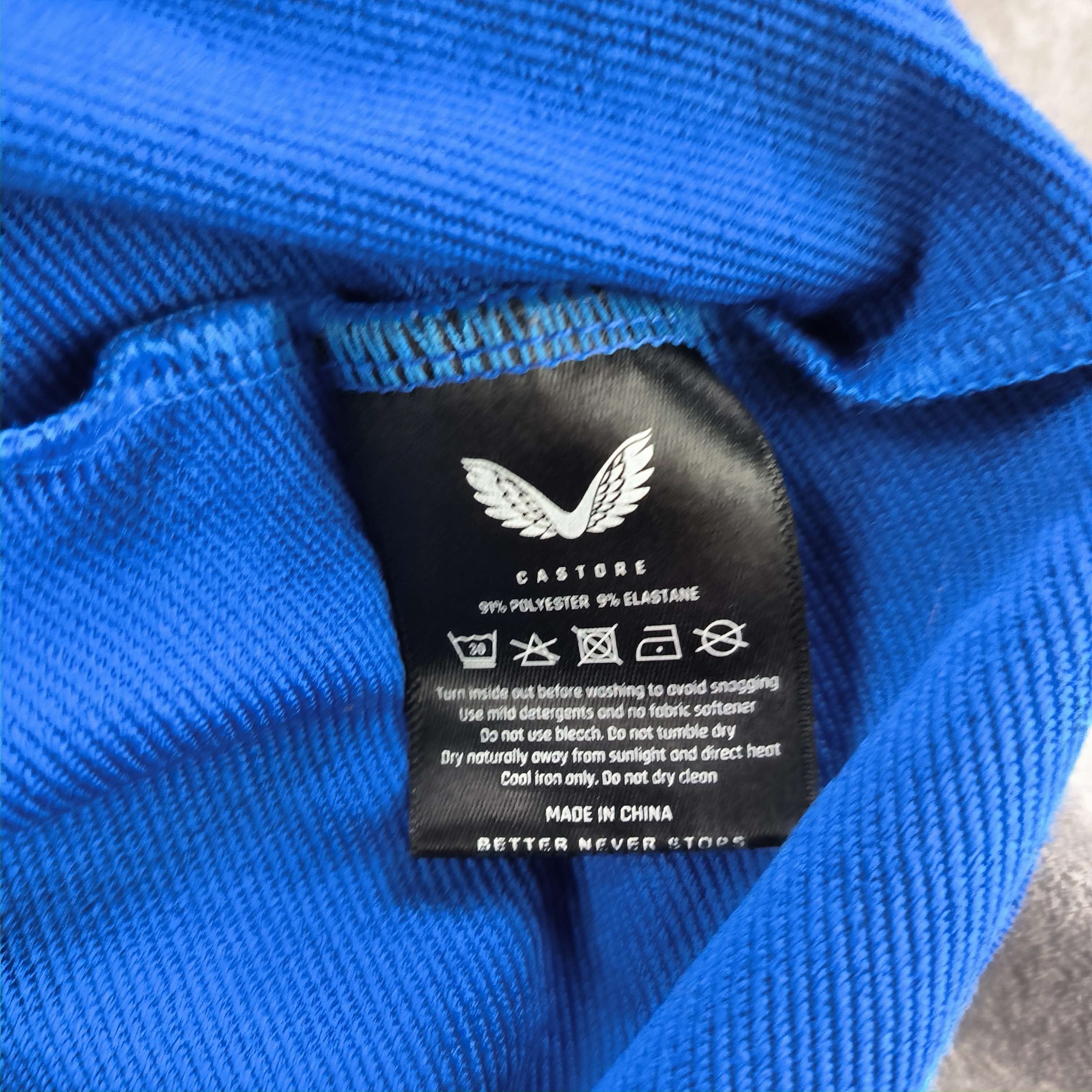 Castore Rangers 2022-23 Castore football training top size M Size US M / EU 48-50 / 2 - 5 Thumbnail