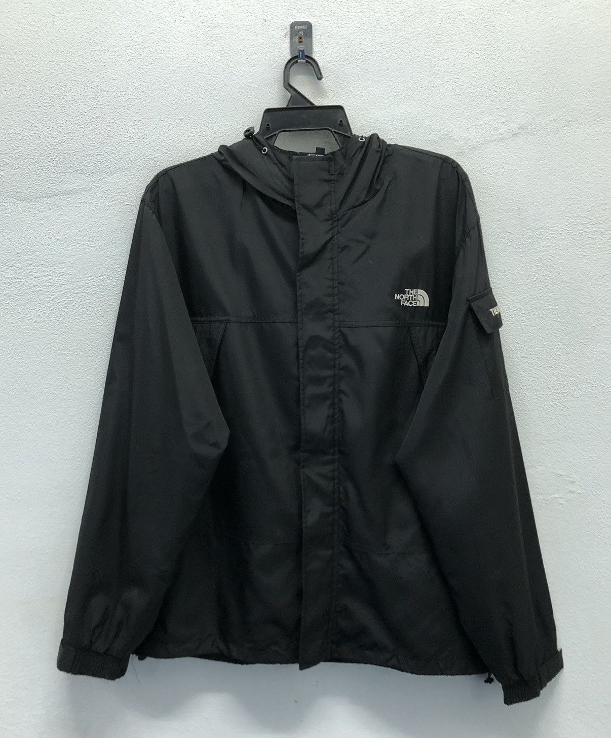The North Face The North Face Summit Series Windbreaker (Size XL) Size US XL / EU 56 / 4 - 1 Thumbnail