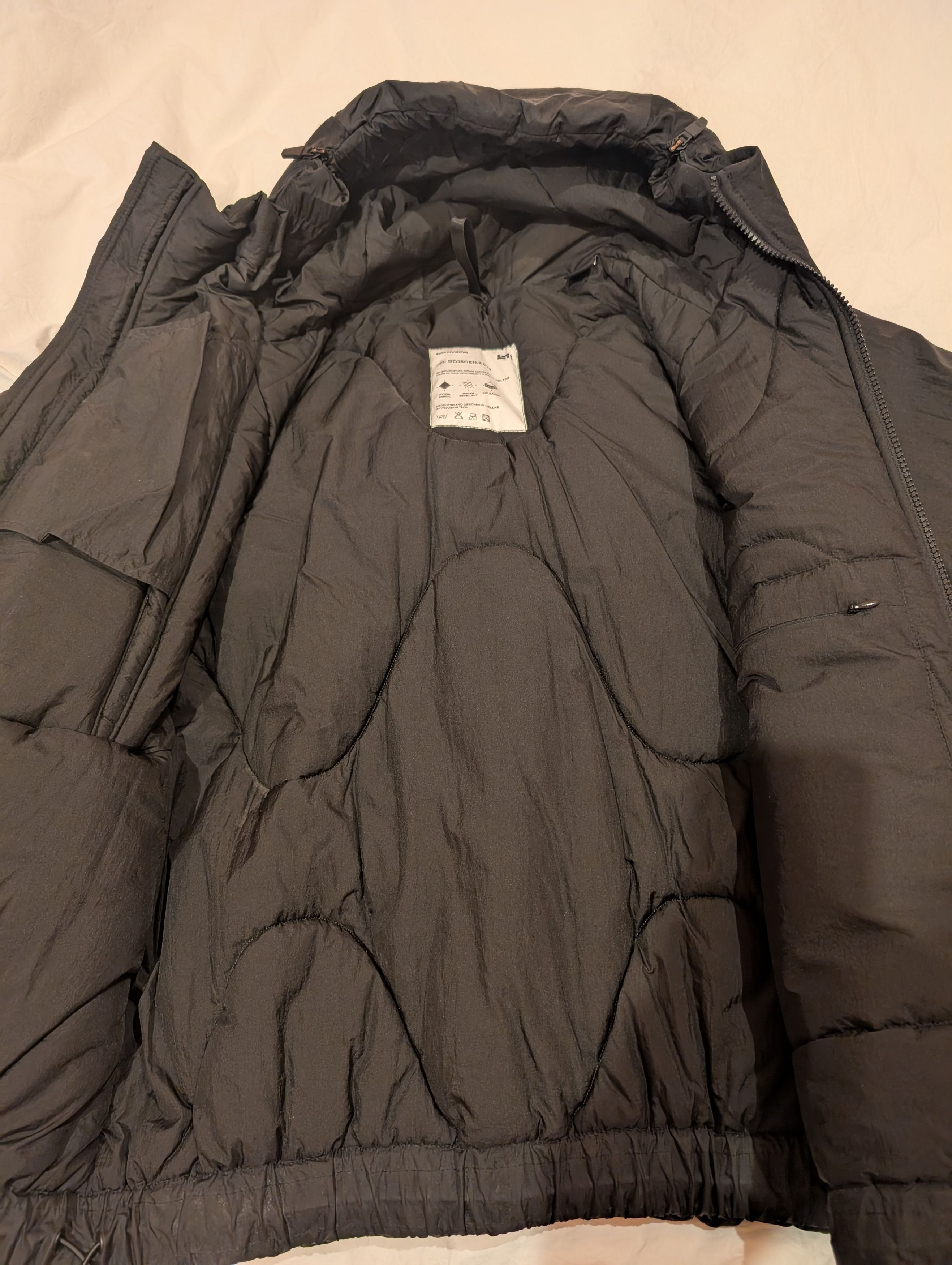 Riot Division Riot Division Bifurcation Down Jacket Short GEN.2022 Size US XS / EU 42 / 0 - 3 Thumbnail