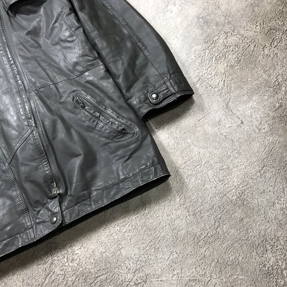 Genuine Leather Vintage 90s Faded Black Oversized Puffer Jacket Streetwear L Size US L / EU 52-54 / 3 - 5 Thumbnail