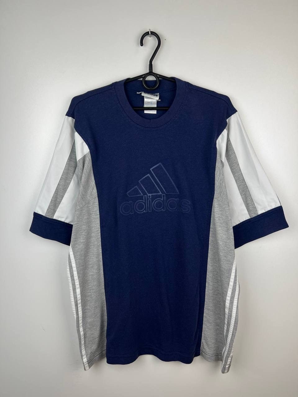 Vintage Adidas 90s streetwear vintage t-shirts size XL Size US XL / EU 56 / 4 - 1 Thumbnail