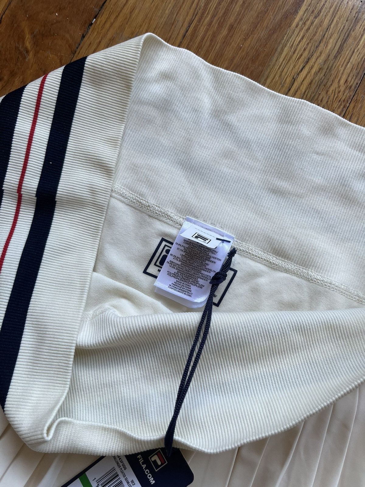 Fila Fila Seamless Skorts white tennis skirt cheerleading yoga Size 32" / US 10 / IT 46 - 5 Thumbnail
