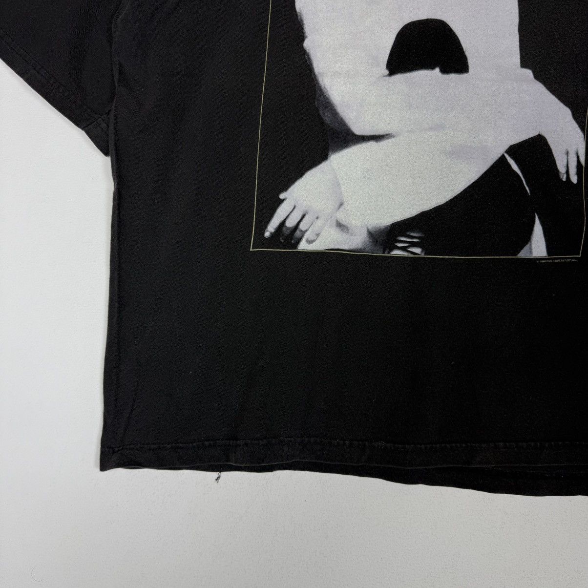 Band Tees Vintage 96s Celine Dion Falling Into You tour Tee Size US L / EU 52-54 / 3 - 2 Thumbnail