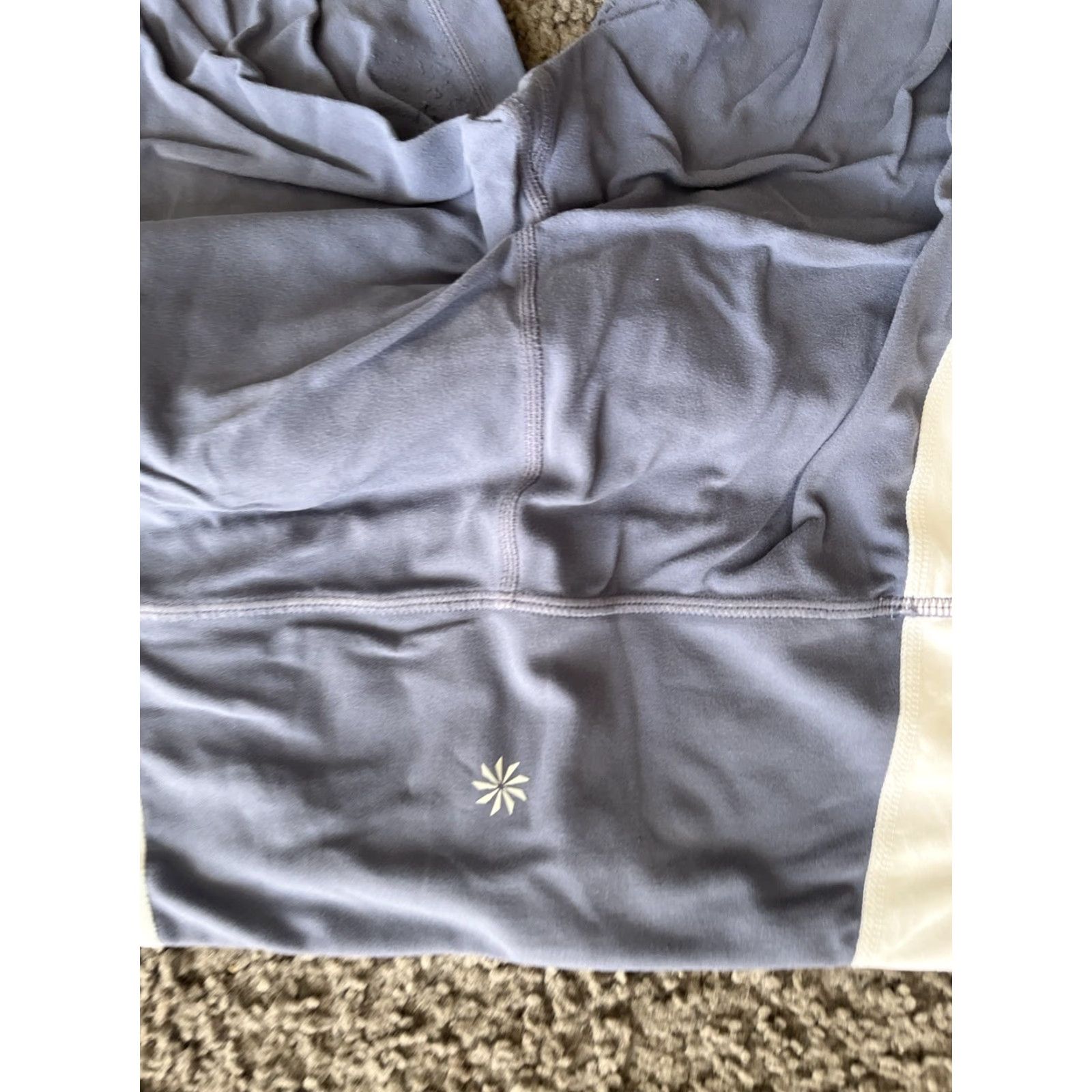 Athleta Athleta Chaturanga Capri Crop Leggings Blue White Womans 305922 Size 32" / US 10 / IT 46 - 5 Thumbnail