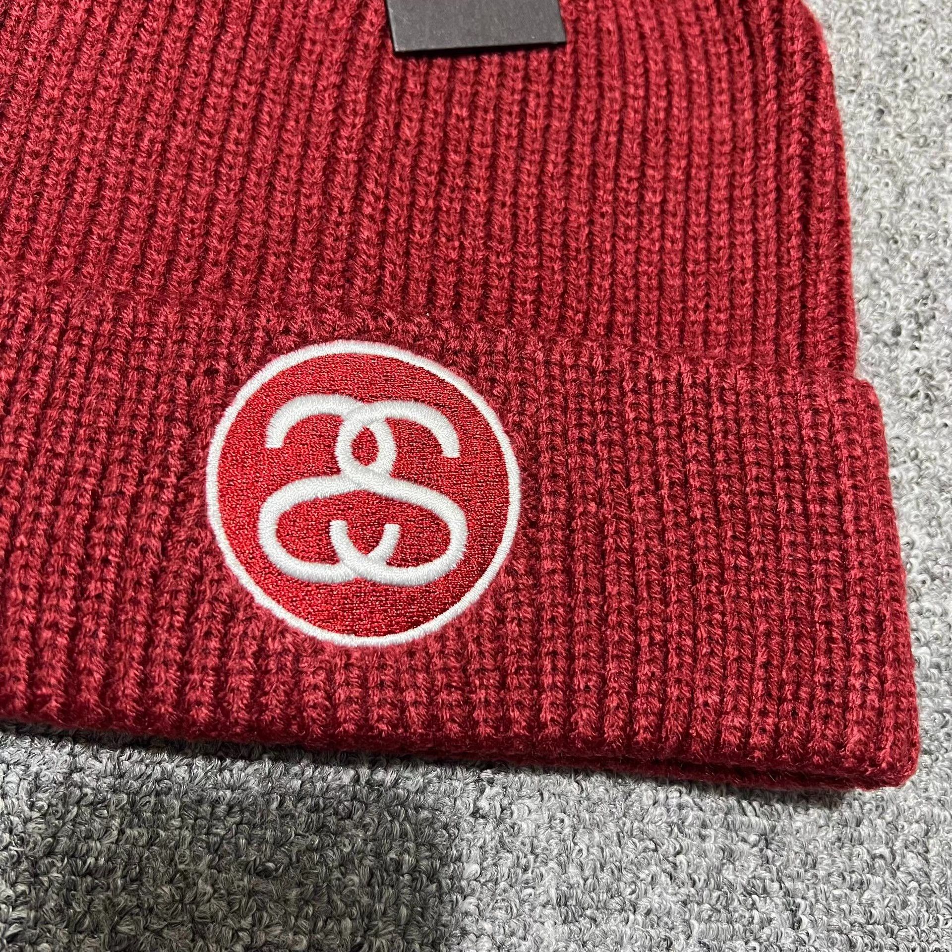 Stussy Stussy graphic Box Logo embroidered knit beanie Q7 Size ONE SIZE - 9 Thumbnail
