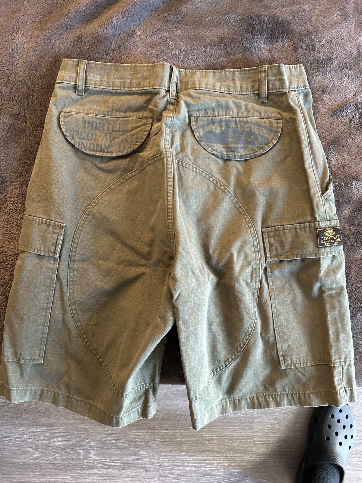 Corteiz Corteiz HMP Raw Hem shorts heather grey medium | Grailed