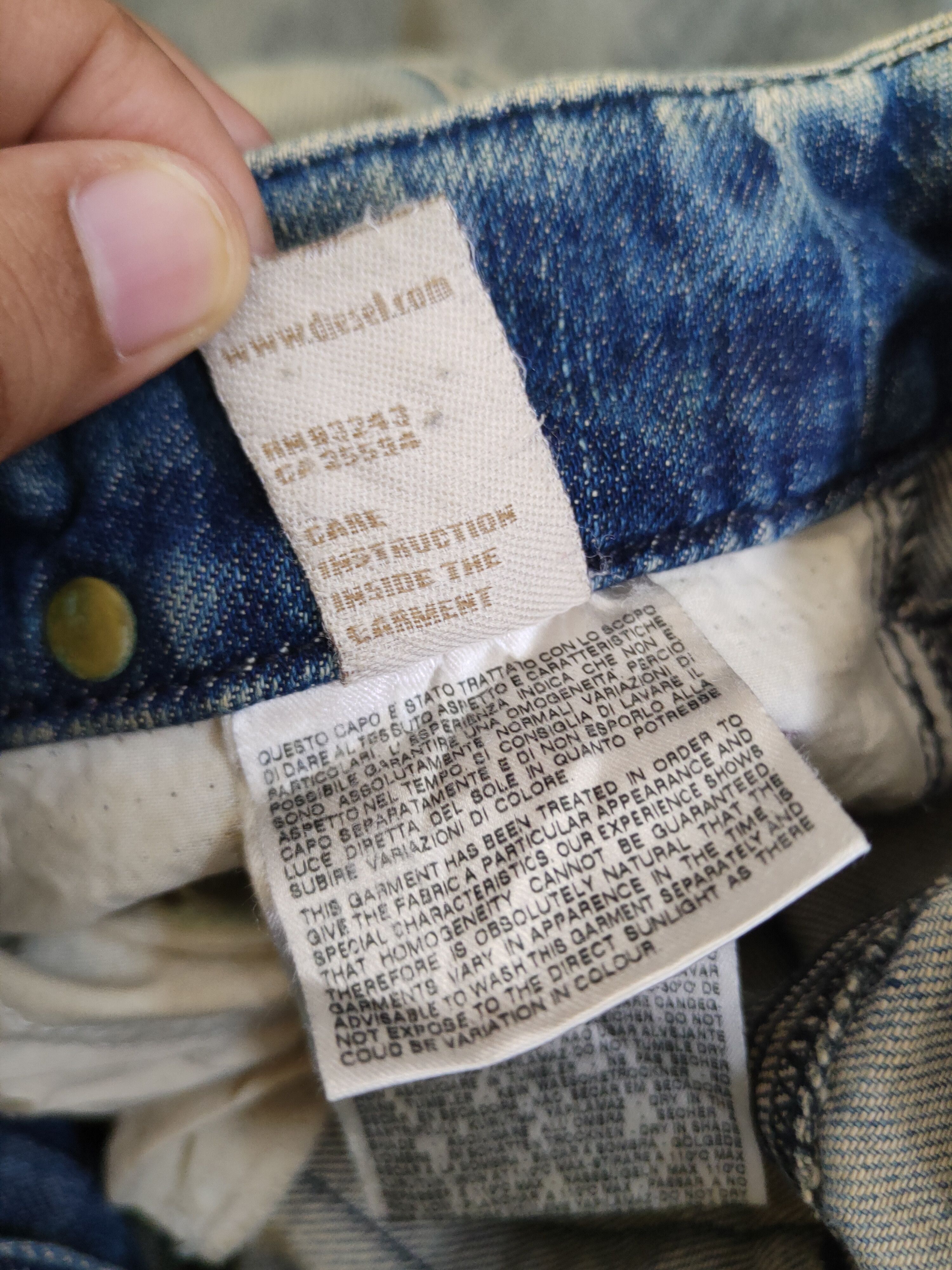 Diesel Diesel Dark Blue Faded Distressed Ripped denim Jeans #W1953 Size US 27 - 16 Thumbnail